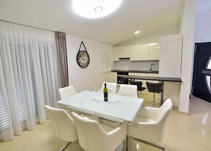 Sana Apartment