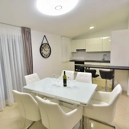 Sana Apartment